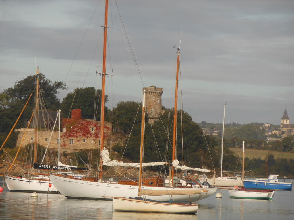 Le Jardin A Mordreuc Bed & Breakfast Pleudihen-sur-Rance ภายนอก รูปภาพ